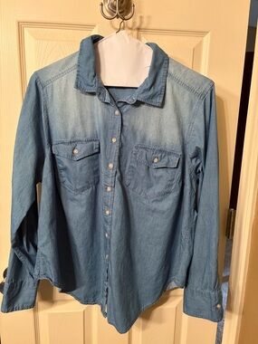 Torrid Light Wash Denim Button-Up Shirt - Blue